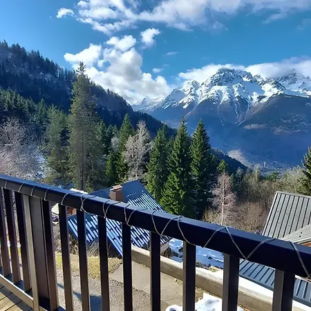 Alpine Escape Chalet *